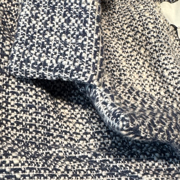 Blue and White Button-Up Shirt and Shorts Set by H&M - Picture 4 of 9